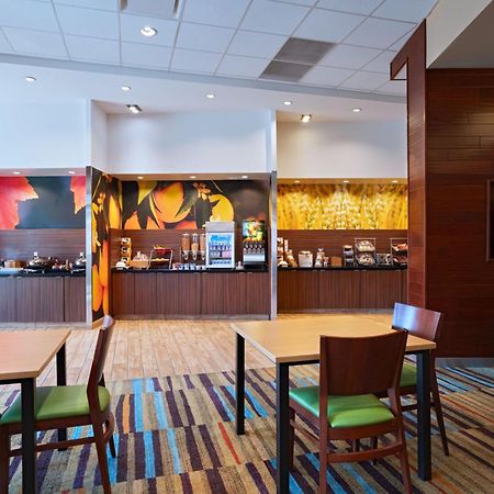 Fairfield Inn & Suites By Marriott Lincoln Airport Eksteriør billede