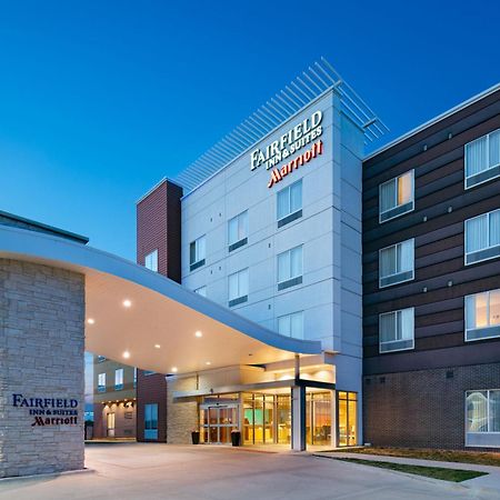 Fairfield Inn & Suites By Marriott Lincoln Airport Eksteriør billede