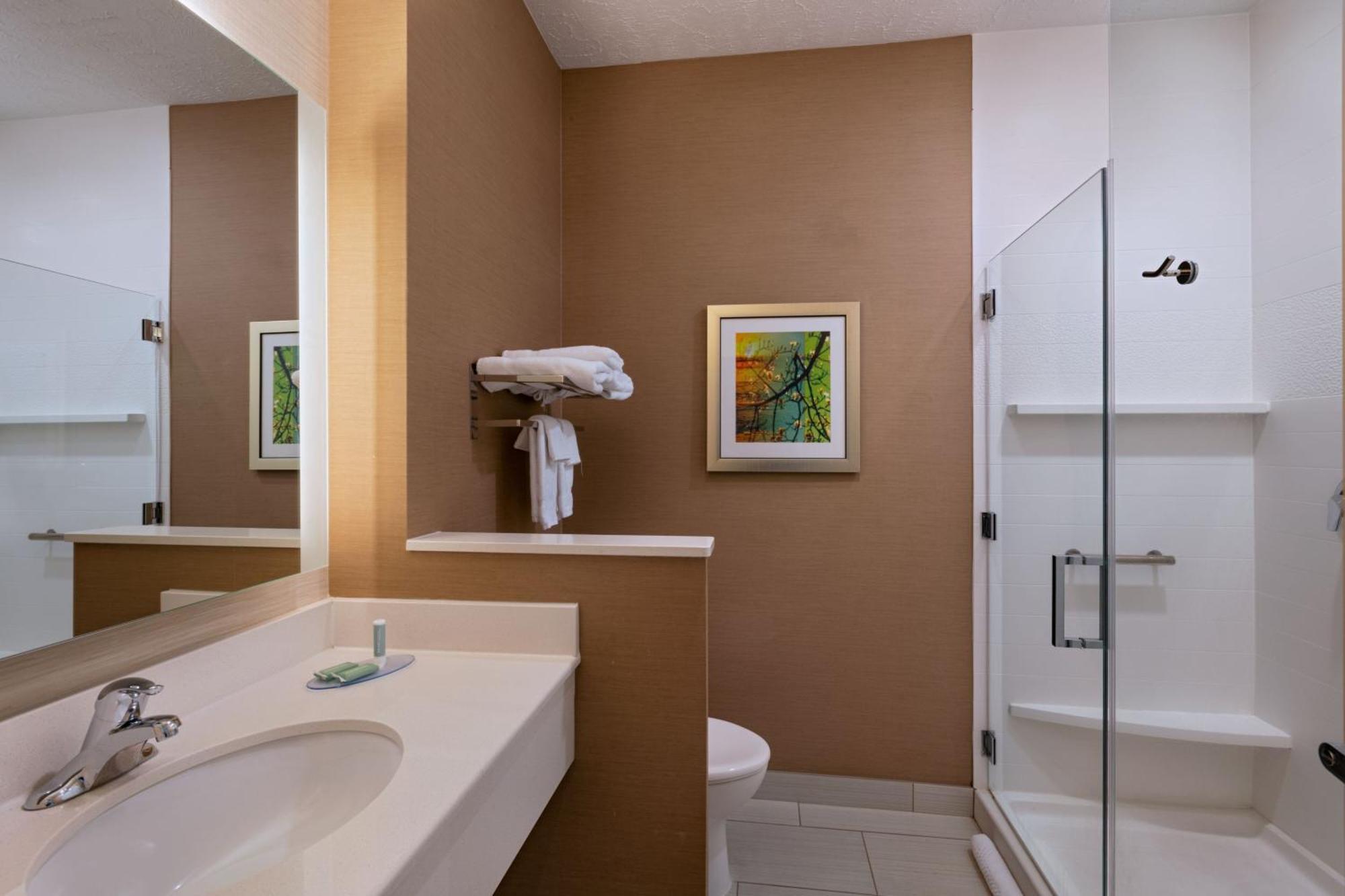 Fairfield Inn & Suites By Marriott Lincoln Airport Eksteriør billede