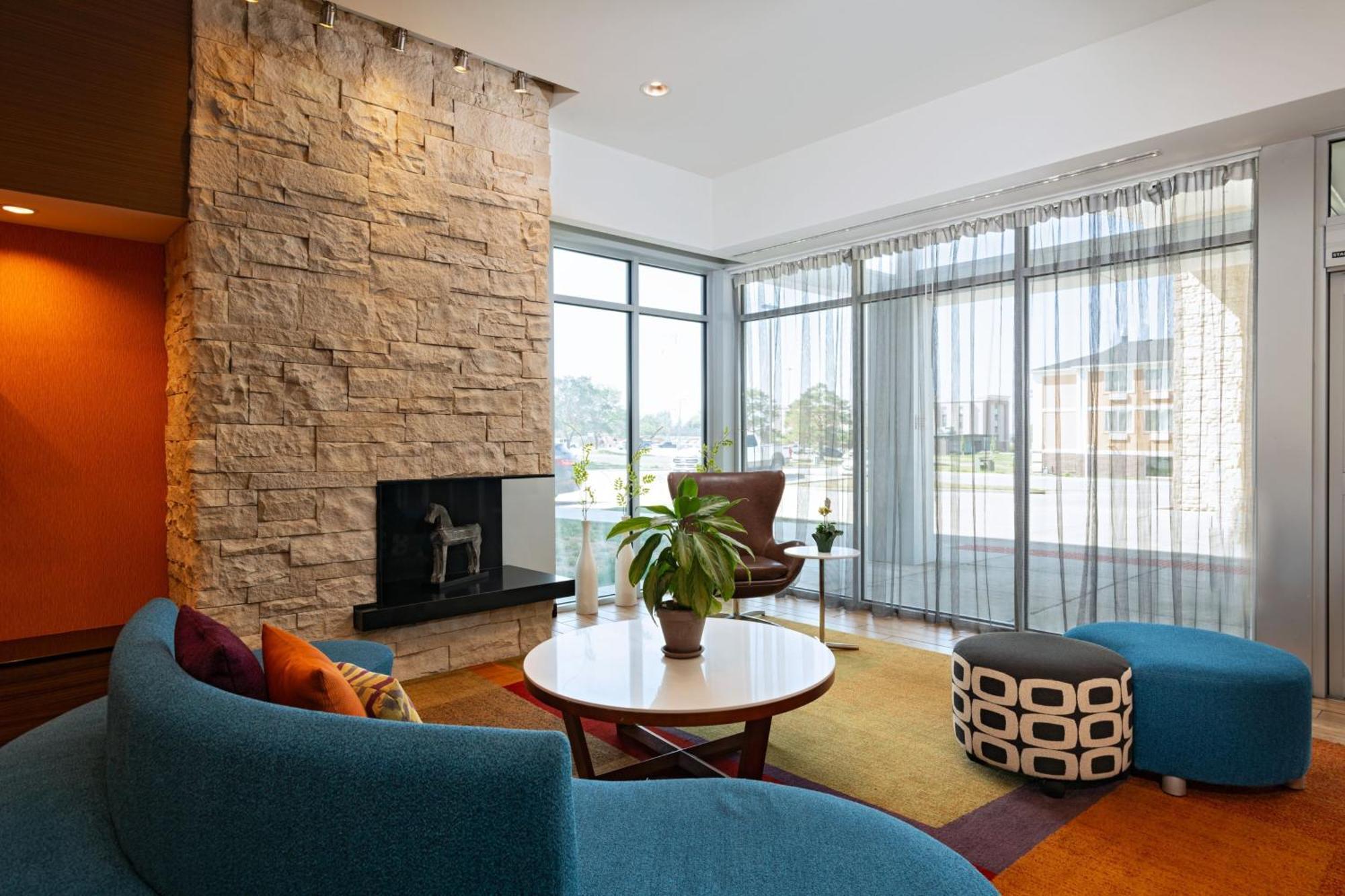 Fairfield Inn & Suites By Marriott Lincoln Airport Eksteriør billede